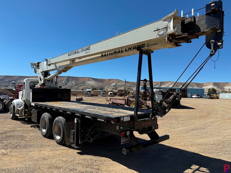 2019-peterbilt-367-image-19