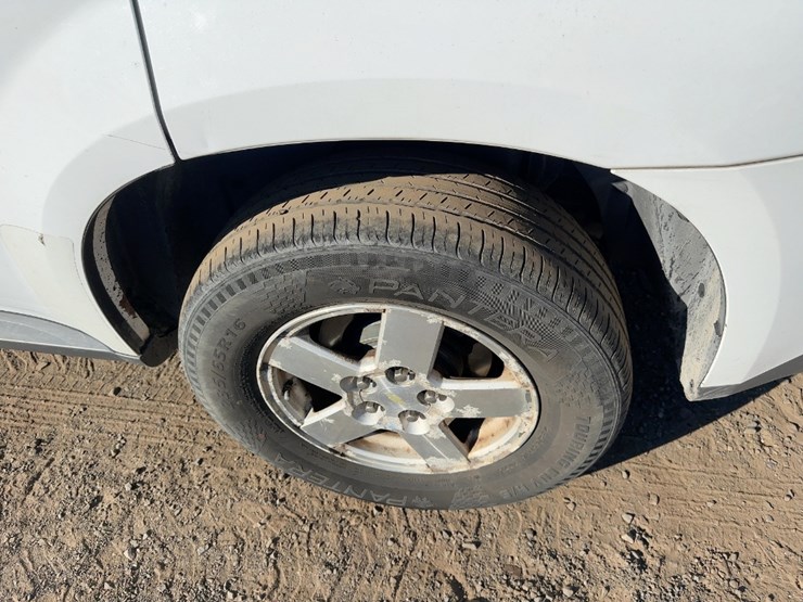 2008-chevrolet-equinox-ls-image-10