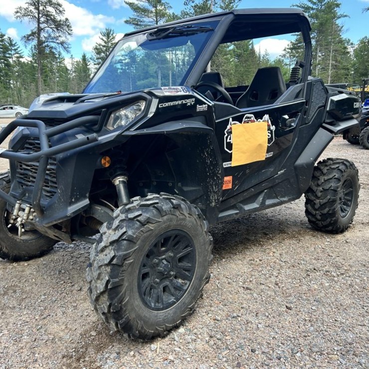 #1400 • 2023 Can-Am Commander 1000R XT