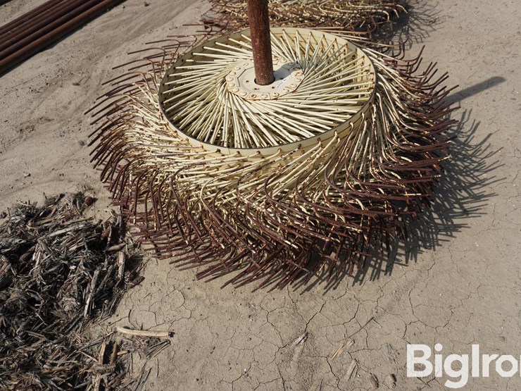56"-wheel-rake-wheels-image-4