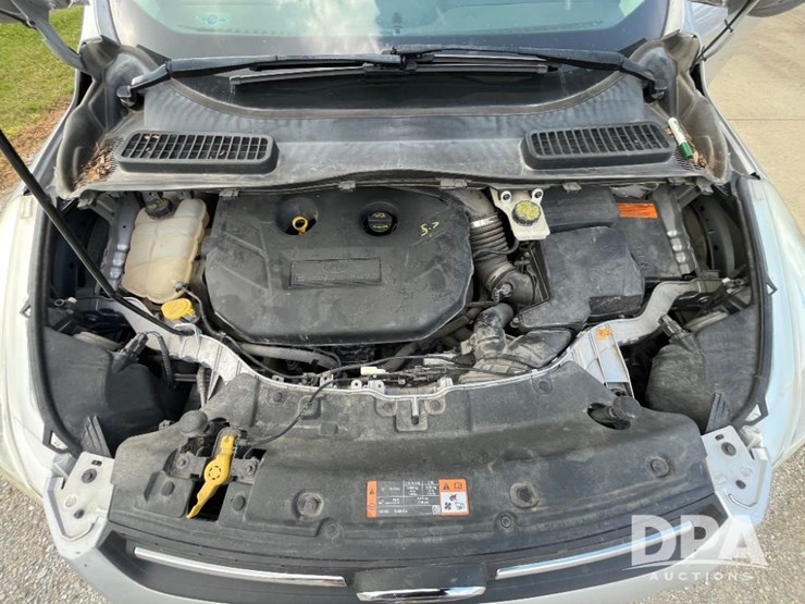 2015-ford-escape-se-image-52