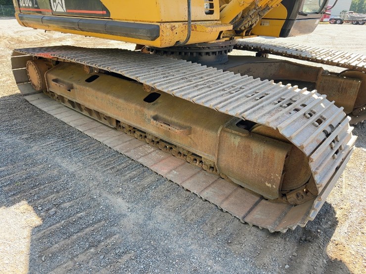 2004-caterpillar-320cl-hydraulic-drill-rig-image-15