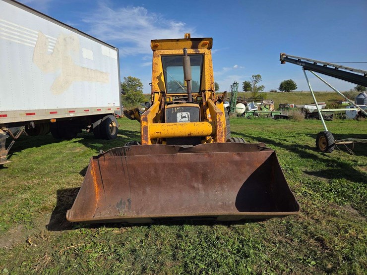 john-deere-510-image-31
