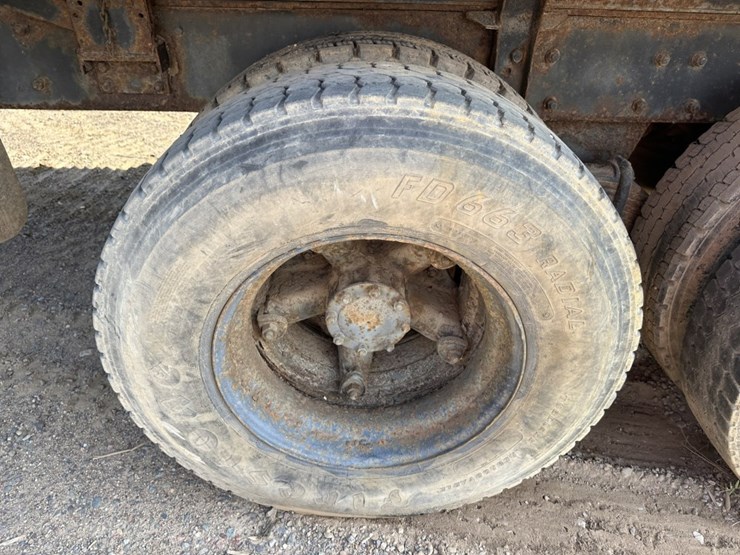 1997-mack-dm690s-image-49