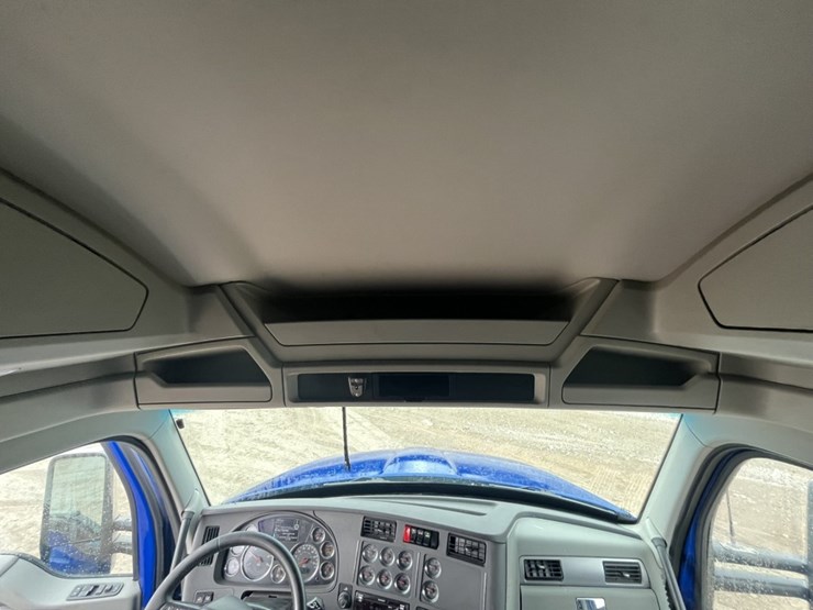 2020-kenworth-t680-image-138