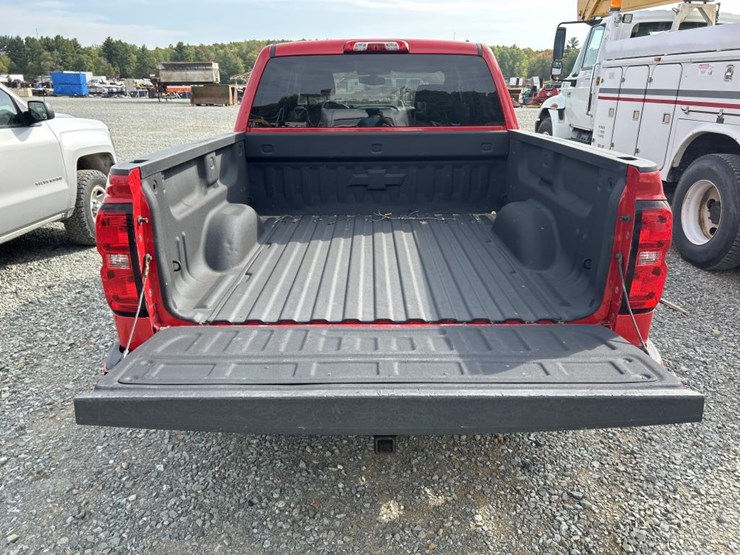 2017-chevrolet-silverado-1500-image-15