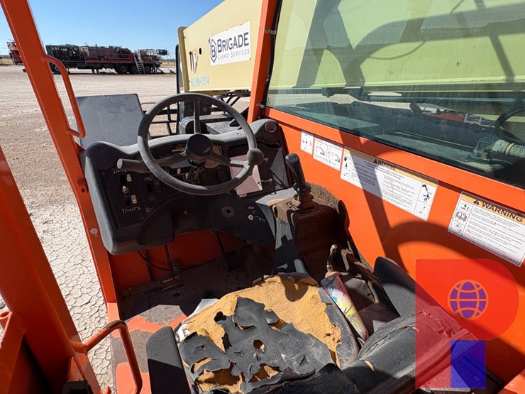 2006-jlg-g9-43a-image-2