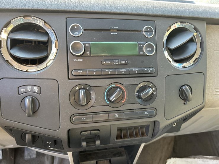 2010-ford-f250-xlt-image-63