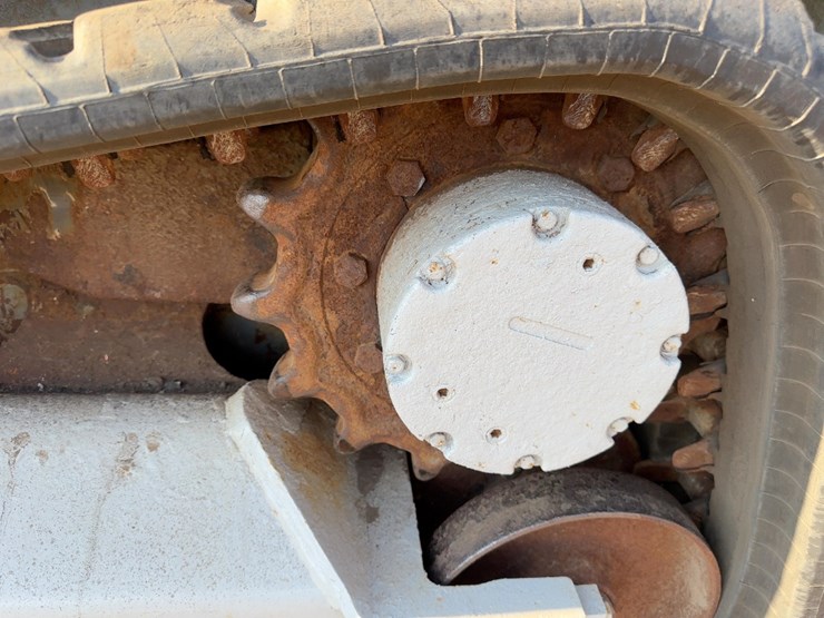 2019-takeuchi-tl6r-image-16
