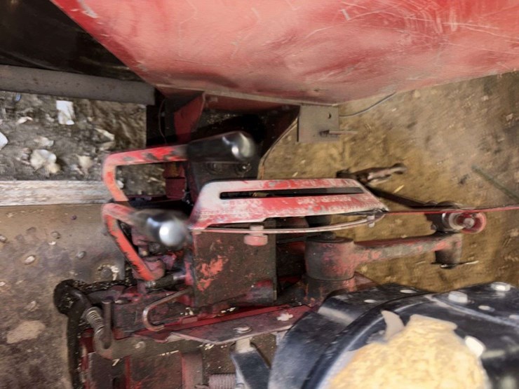 1965-farmall-656-tractor,-open-station,-gas,-nf,-fenders,-15.5-38-rears,-(3)-pair-of-rear-wheel-weig-image-26