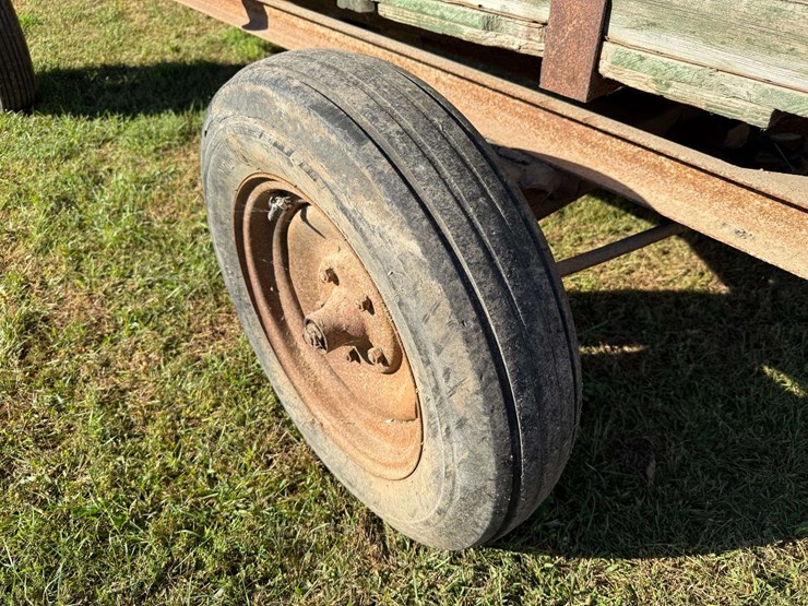old-wooden-flairbox-trailer-image-8
