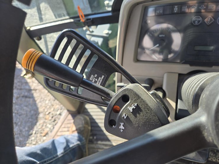 2003-john-deere-6615-image-36