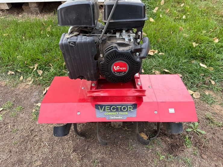 vector-22”-compact-tiller-image-3
