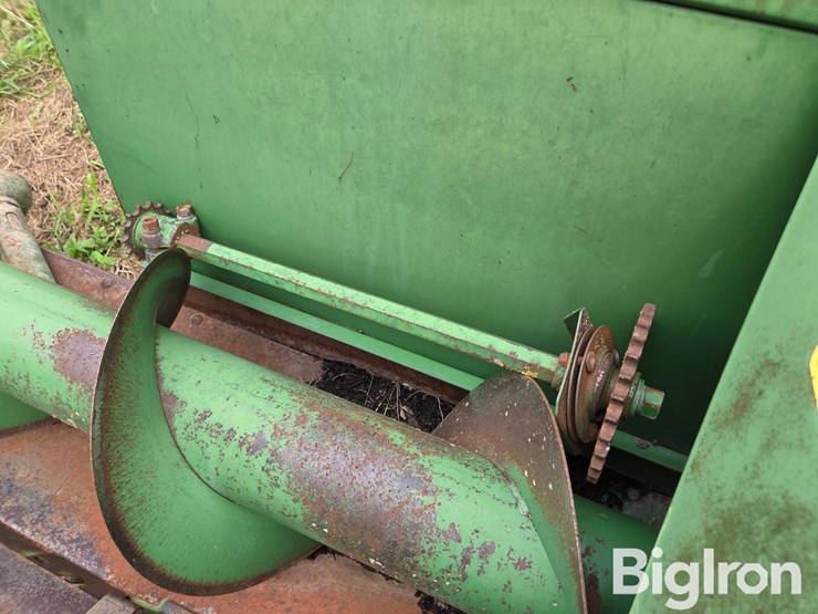 john-deere-444-image-11