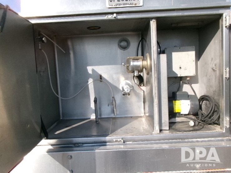 2015-sts-tanker-trailer-(dr12210)-image-19