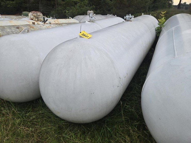 #2841-•-1000-gallon-lp-tank-image-1