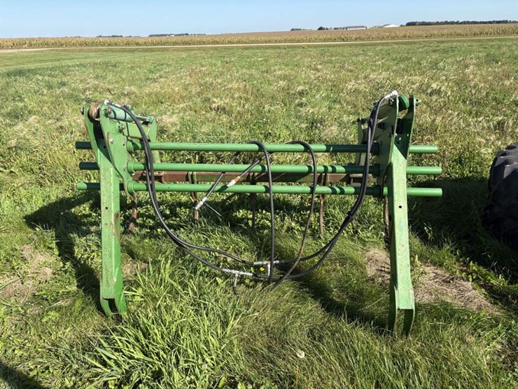 john-deere-746-image-6
