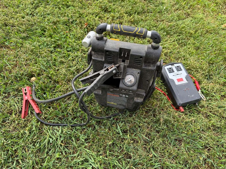 stanley-jump-pack-and-schumacher-power-inverter-image-4