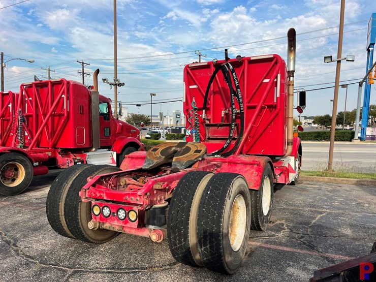 2010-kenworth-t800-image-2