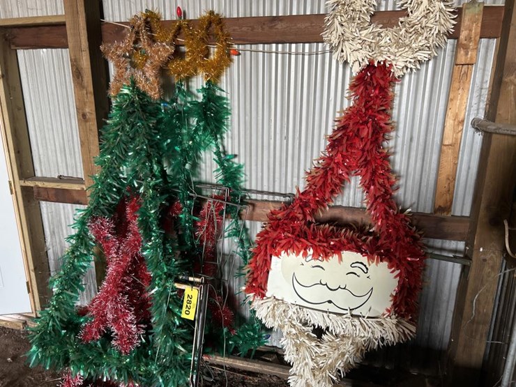 #2820-•-(4)-piece-christmas-decoration-set-image-2
