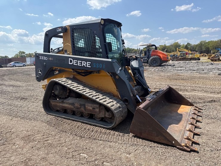 2012-deere-333d-image-4