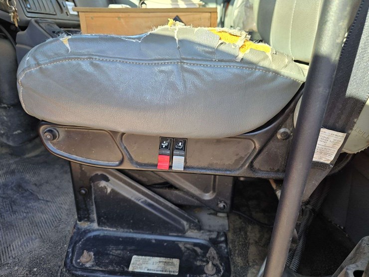 2006-international-durastar-4400-image-36