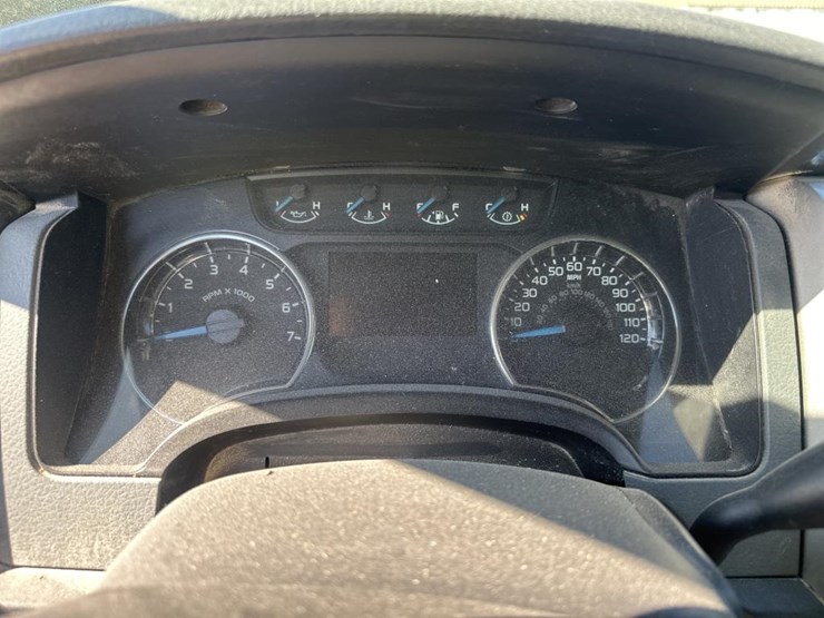 2013-ford-f150-xlt-image-33