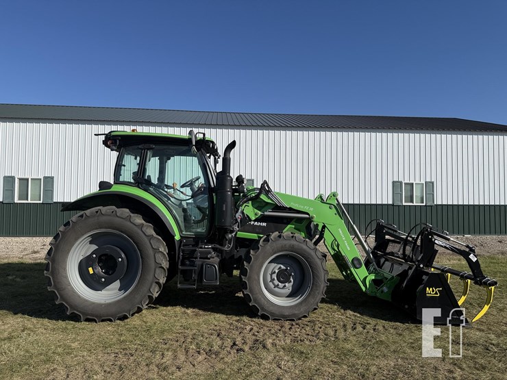 deutz-faur-w/-loader-image-1