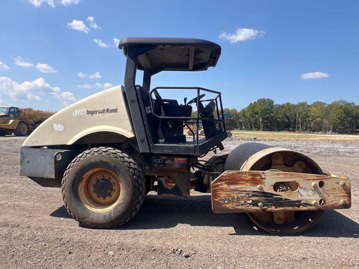 2005-ingersoll-rand-sd70d-image-5