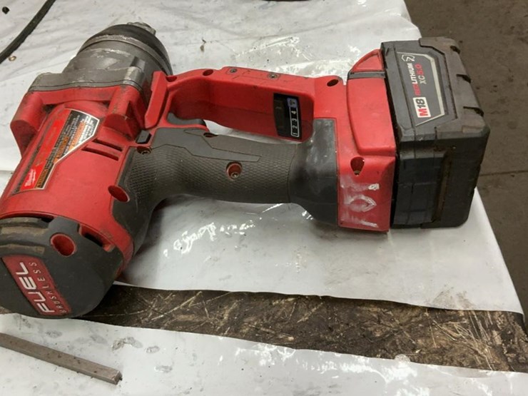 #101-•-milwaukee-1”-impact-wrench-image-3
