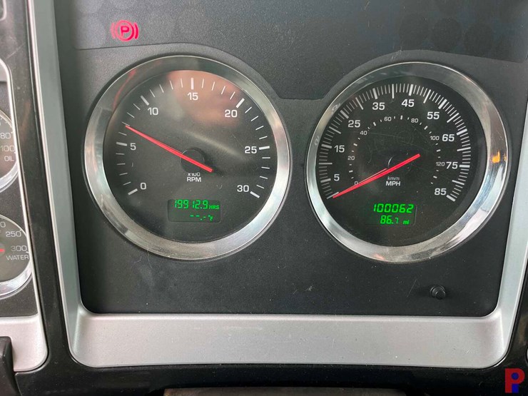 2008-kenworth-t800-image-11