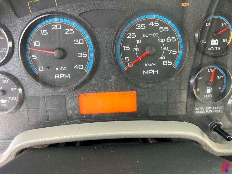2019-international-durastar-4300-image-12