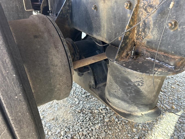 1995-mack-dm690s-image-38