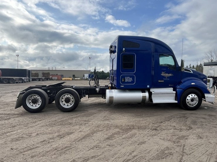 2020-kenworth-t680-image-6