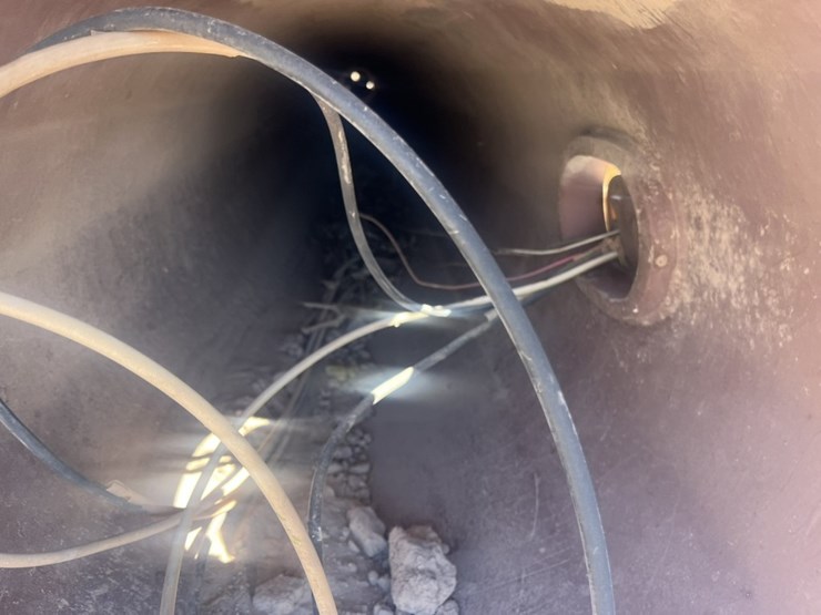 #2698-•-80’-light-pole-image-6