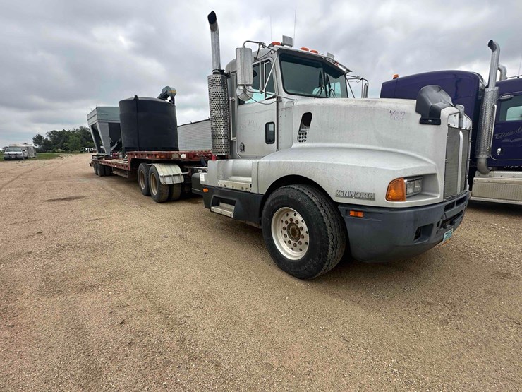 1989-kenworth-t60-image-1