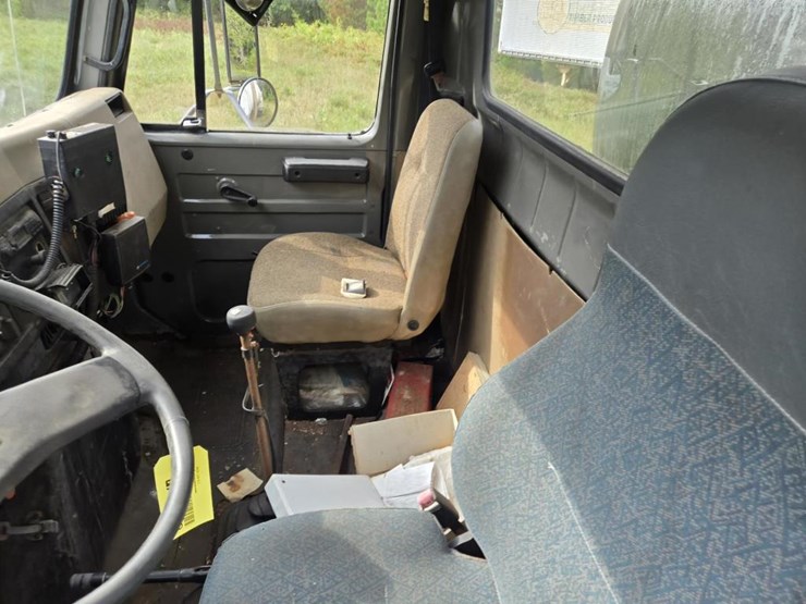 #2592-•-propane-truck-image-15