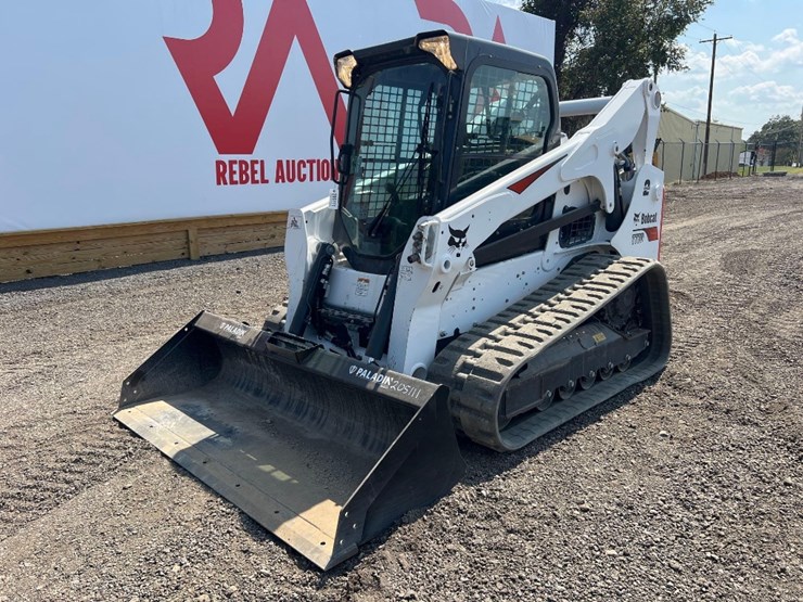 2023-bobcat-t770-image-8