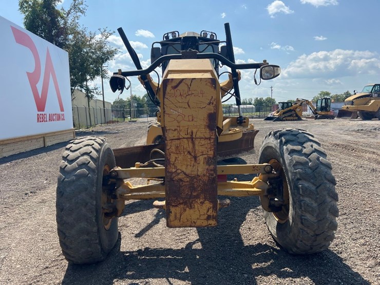caterpillar-140m2-image-7