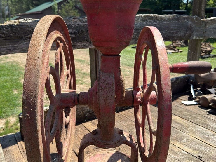 woodruff-&-edwards-coffee-grinder-image-2