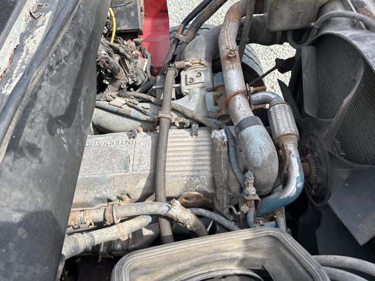 international-7400-image-64