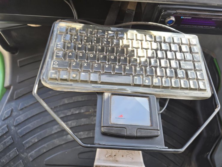 2010-john-deere-2010-image-82