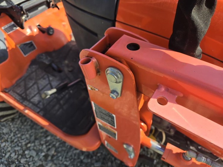 2019-kubota-bx23s-image-17