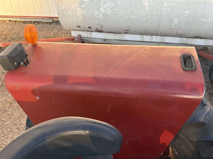 1971-farmall-656-hydro-diesel-tractor,-fenders,-wf,-540-pto,-3pt,-2-hyd,-16.9-38-rears,-7.50-16-fron-image-28
