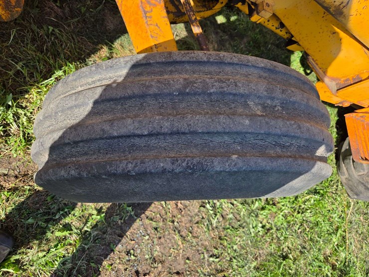 john-deere-510-image-9