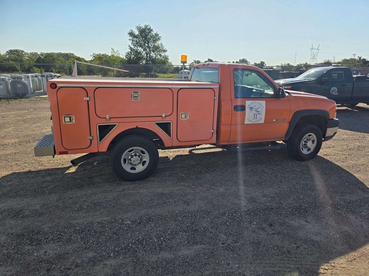 2006-chevrolet-2500hd-image-10