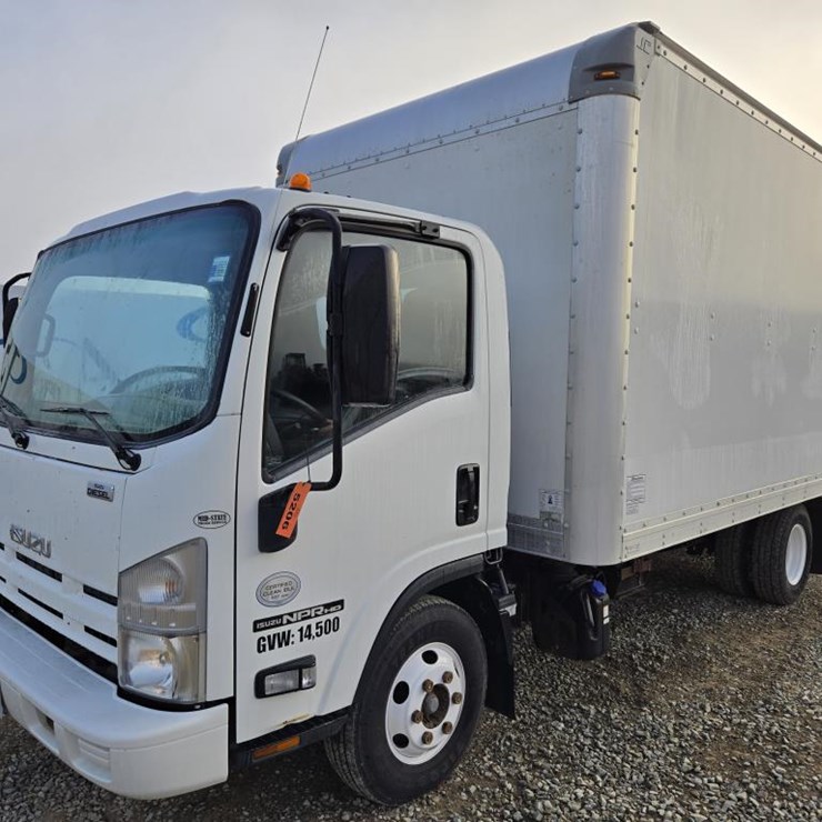 2015 ISUZU NPR HD