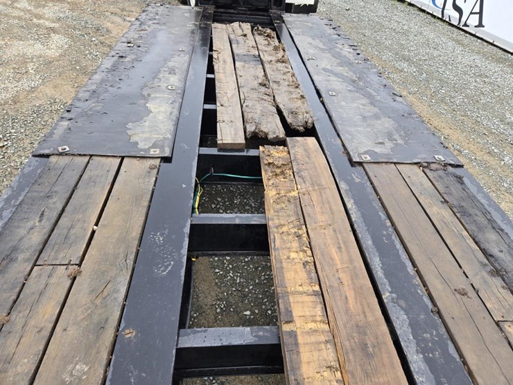 2024-globe-lowboy-image-35