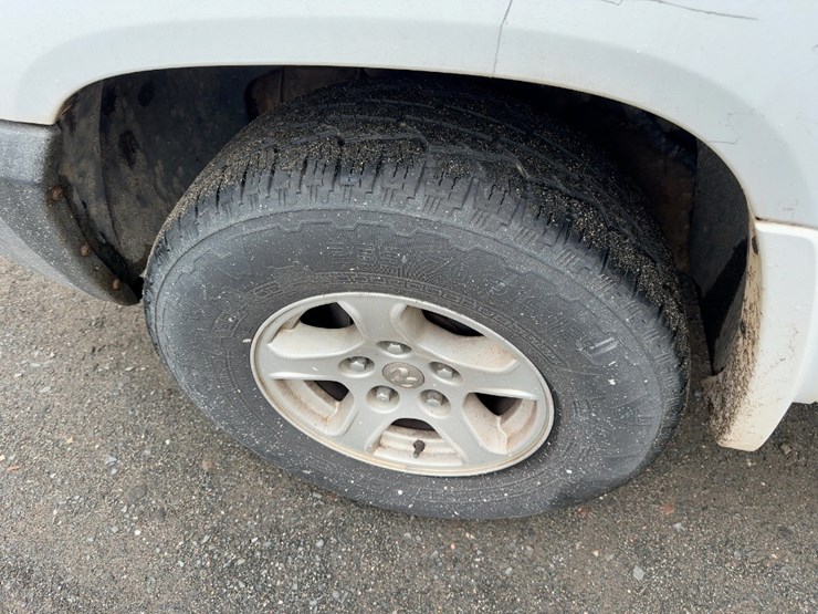 2005-dodge-dakota-slt-image-11