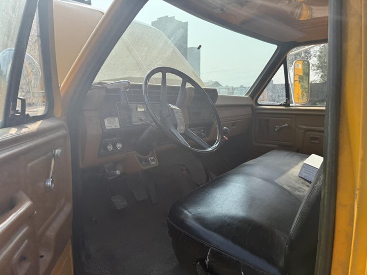 1980-ford-f800-image-38